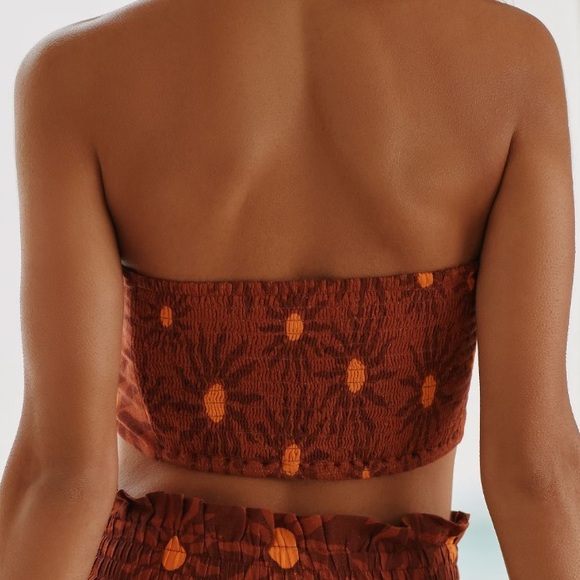 Beach Riot x Anthro Top - Picture 2 of 4